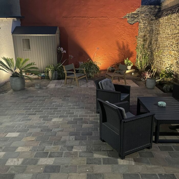 Terrasse en pavés de grès multicolore